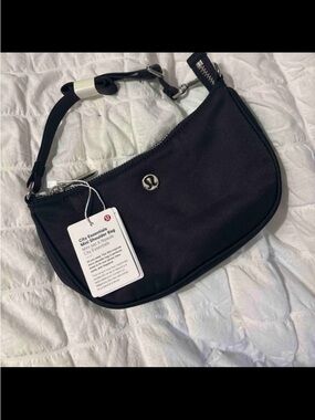 lululemon athletica Small Black Shoulder Bag with Logo Accent